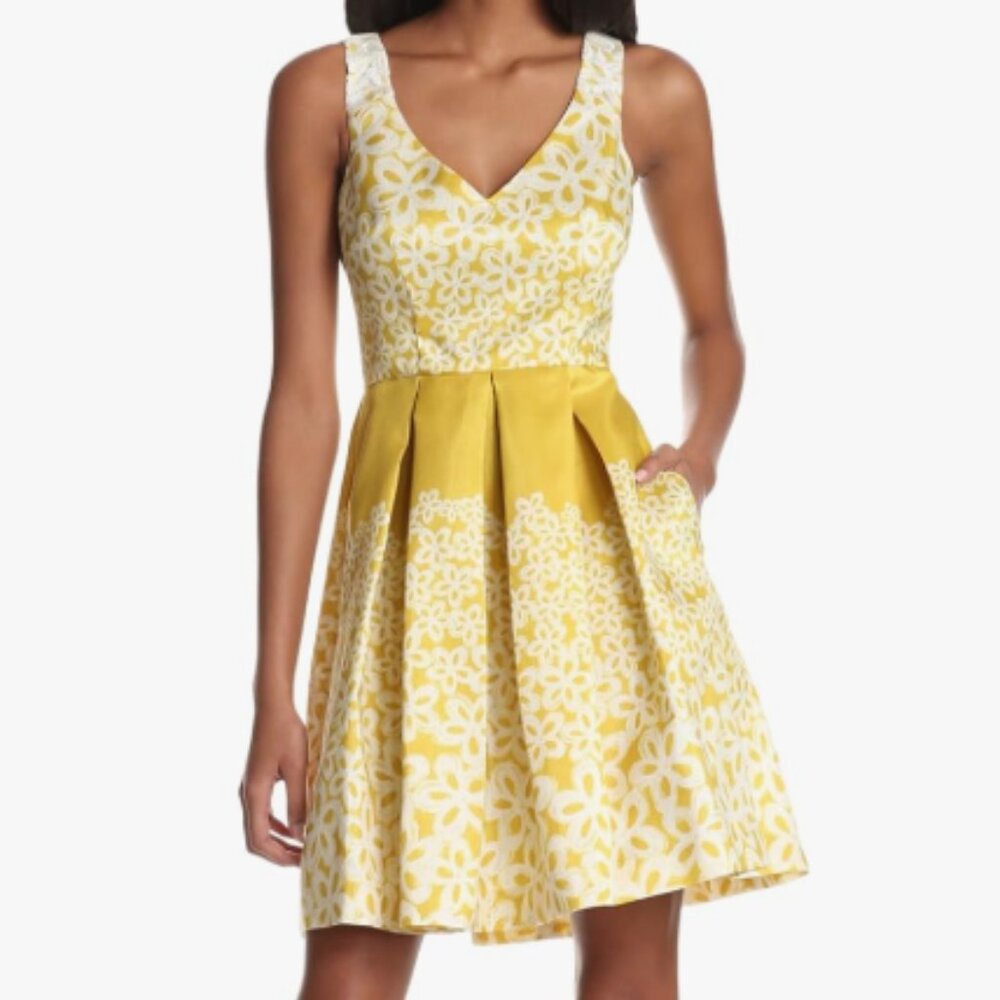 NWOT Taylor Sleeveless Pleated Yellow Gold Fit and Flare  Dress  size 10